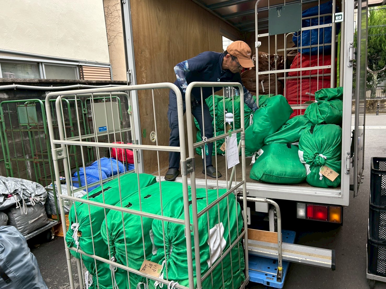 リースキンマキシマ - 清潔なおしぼりとタオル